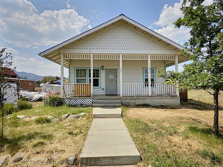 203 S Monroe St photo 1