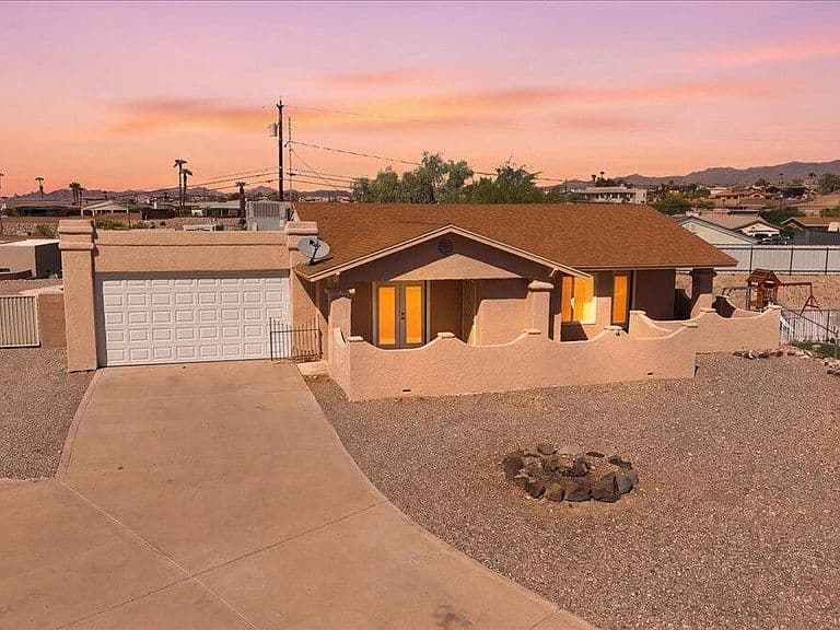 1745 Quartz Ln photo 1