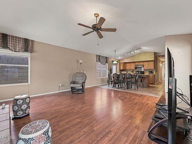 11328 E PETERSON Avenue photo 4
