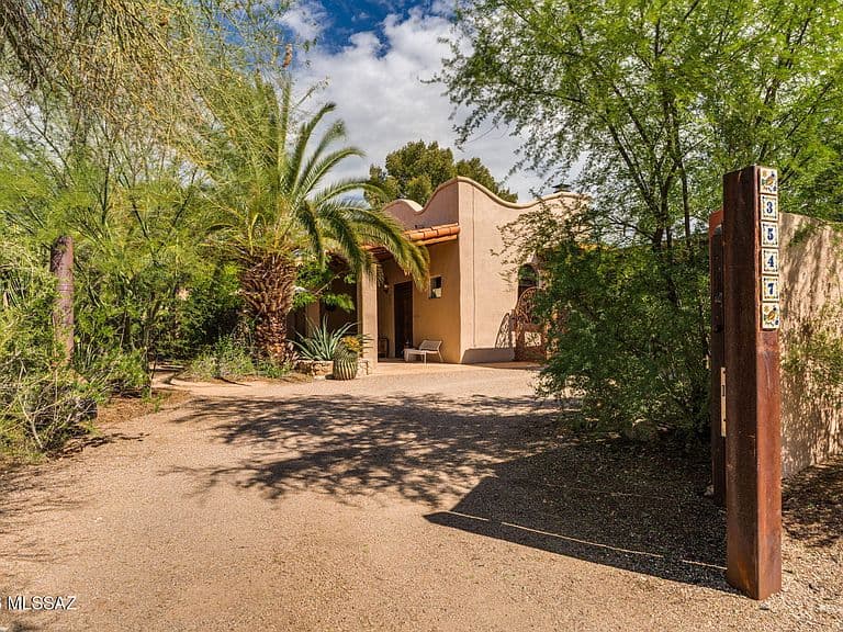 3547 E Elida St photo 1