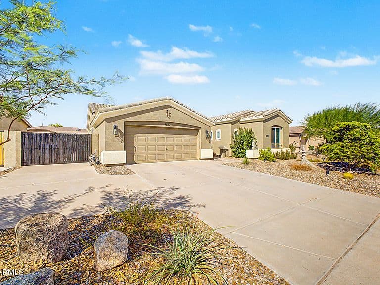 4622 E FIRESTONE Drive photo 4