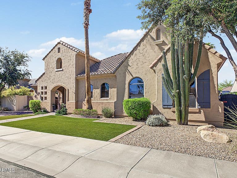 14518 W SHERIDAN Street photo 5