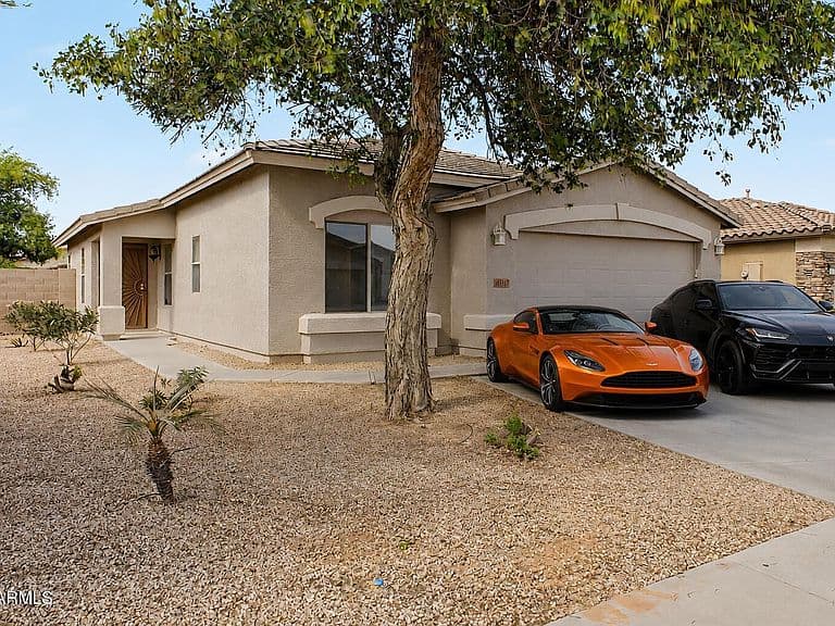 42322 W OAKLAND Drive photo 1