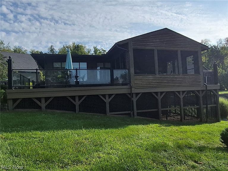 18 Margo Ln photo 4