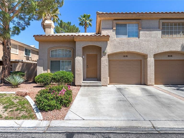 9624 Blue Calico Dr photo 2