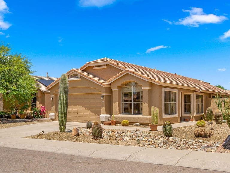 4820 E MELINDA Lane photo 3