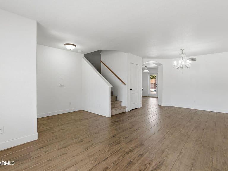 10222 W JESSIE Lane photo 5