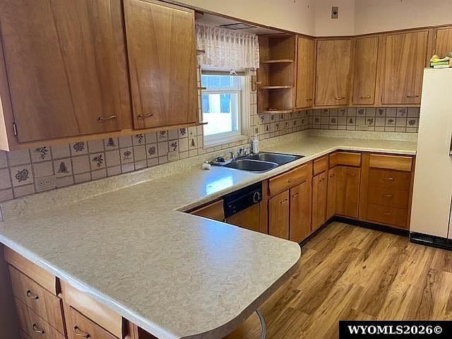 1413 Robertson Ave photo 4
