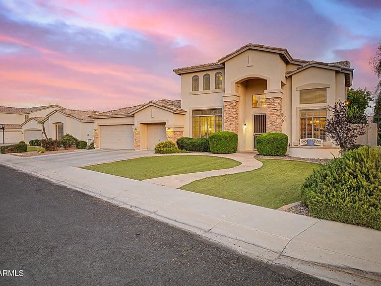 2087 W REMINGTON Drive photo 4