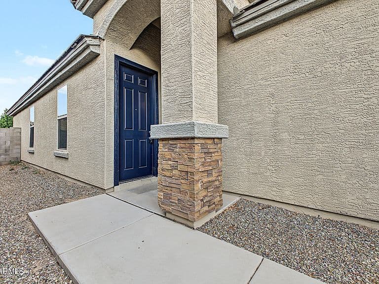 8868 W HOLLYWOOD Avenue photo 2
