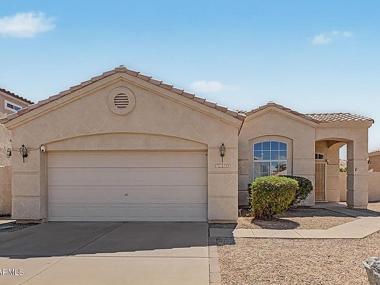 7355 E LOBO Avenue photo 2