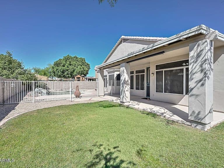 7444 W FOOTHILL Drive photo 3