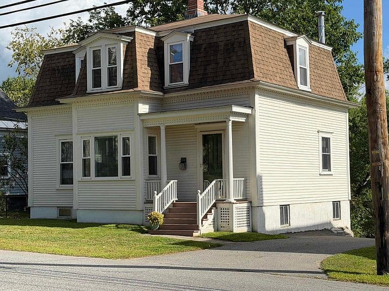 47 Middle Street photo 1