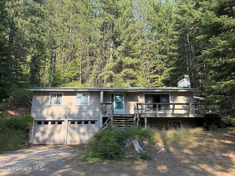 202 Fairview Ave photo 1