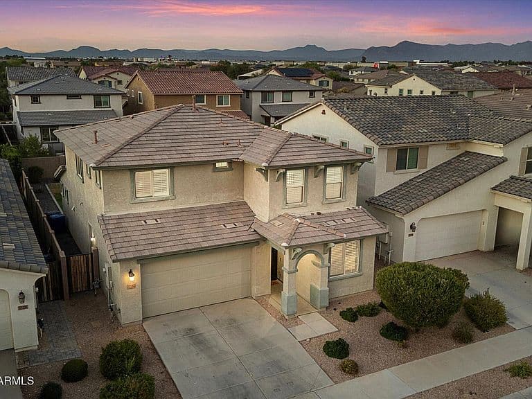 20282 E ESTRELLA Road photo 2