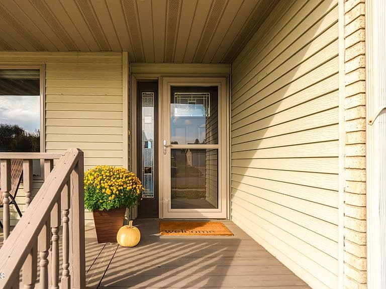 1204 Territory Dr photo 2