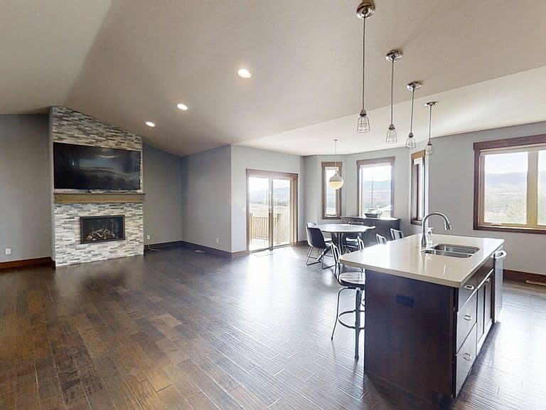 1211 Prairie River Dr photo 4
