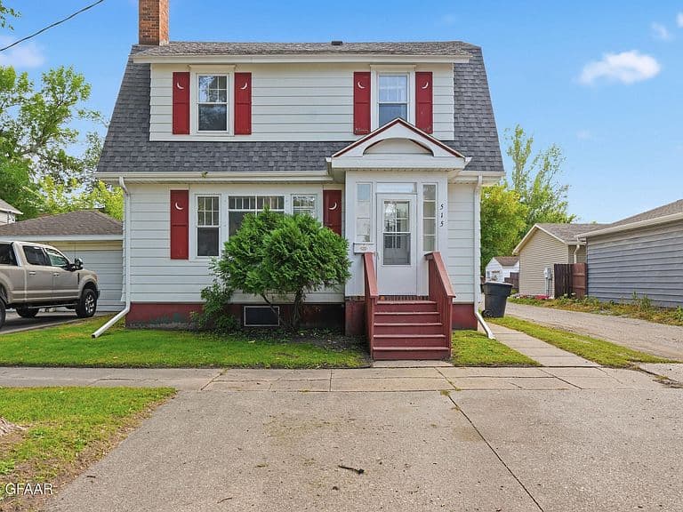 515 8th Ave S photo 1