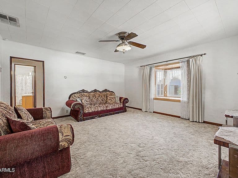 381 W PIMA Avenue photo 5