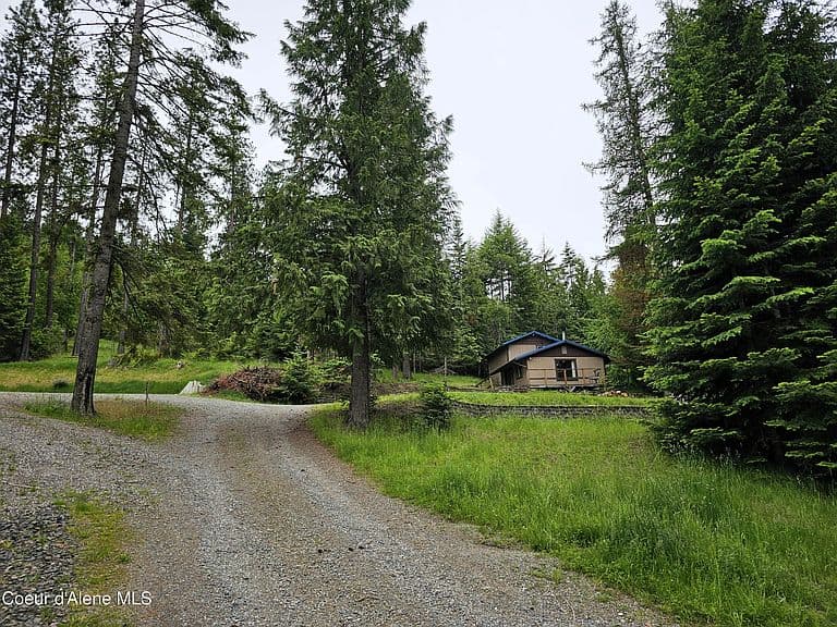 4714 E Upper Hayden Lake Rd photo 1
