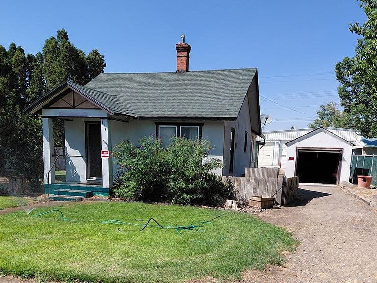 178 B Ave E photo 2