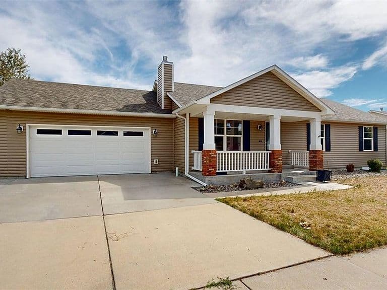 1615 Norwood Ln photo 2