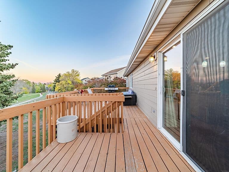1204 Clover Ridge Dr photo 4