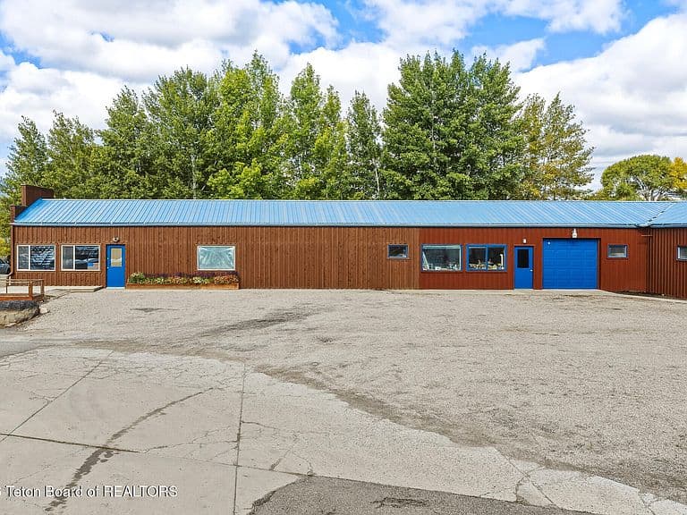 1428 Warm Springs Drive photo 5