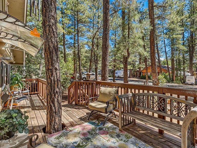 1050 E Caribou Road photo 5