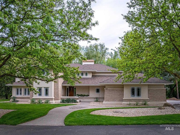 9527 W Riverside Ln photo 3