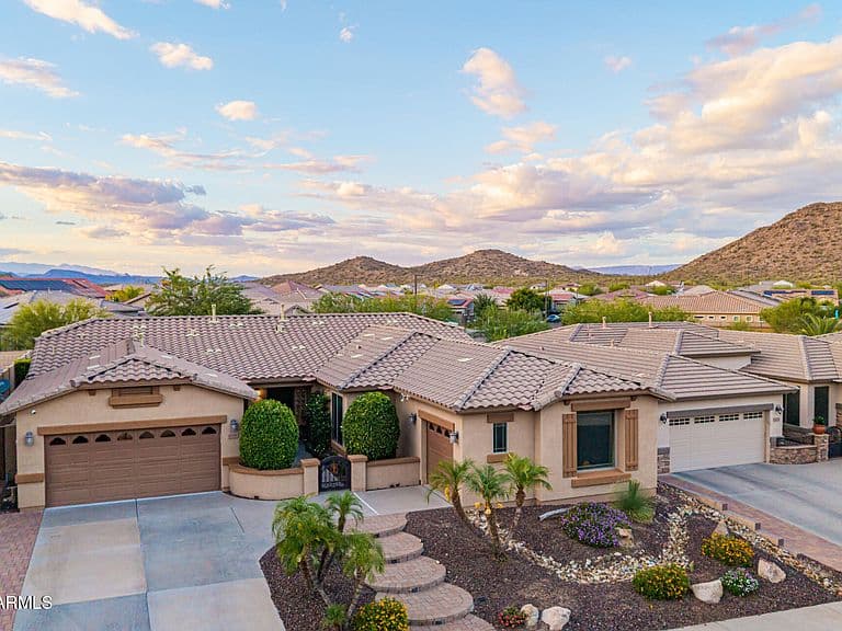 6536 W BROOKHART Way photo 1