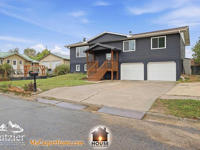 1920 Bonnie Brae St photo 3