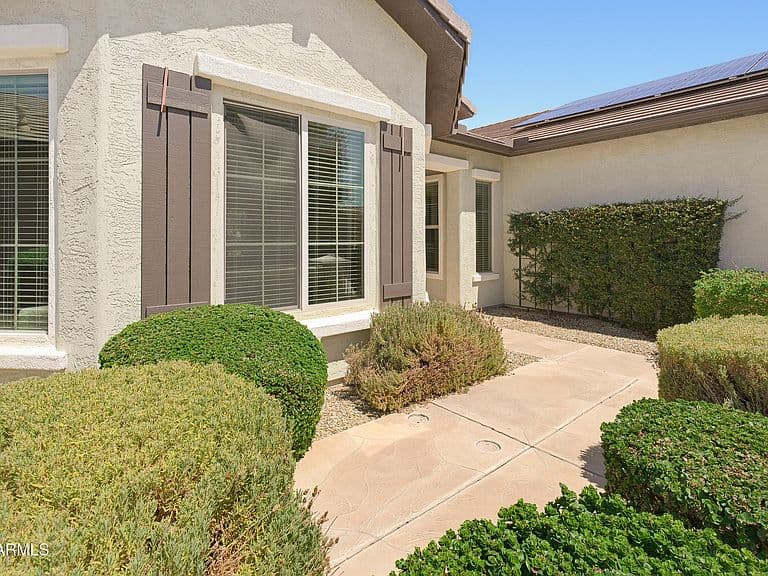 26652 W YUKON Court photo 4