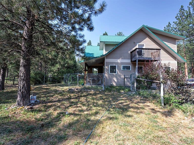 9781 Highway 12 W photo 2