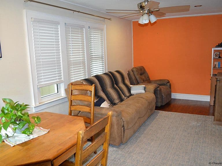 2310 Duff Ave photo 2