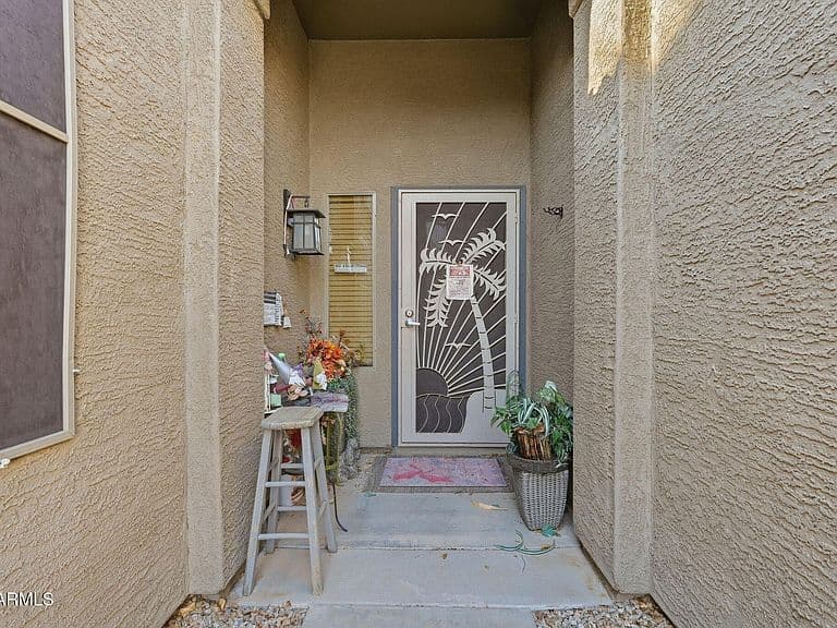 1774 W GREEN TREE Drive photo 3
