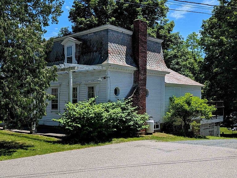 412 Western Avenue photo 1