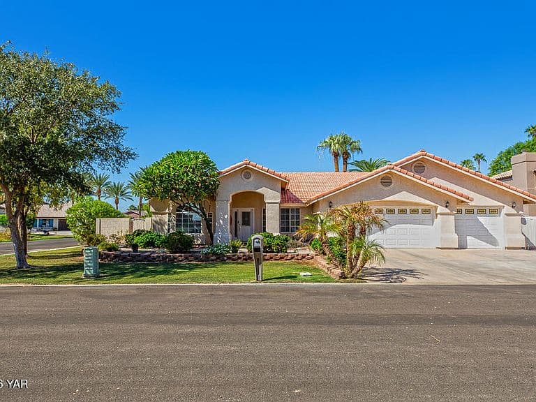 3248 S Morgan Way photo 1