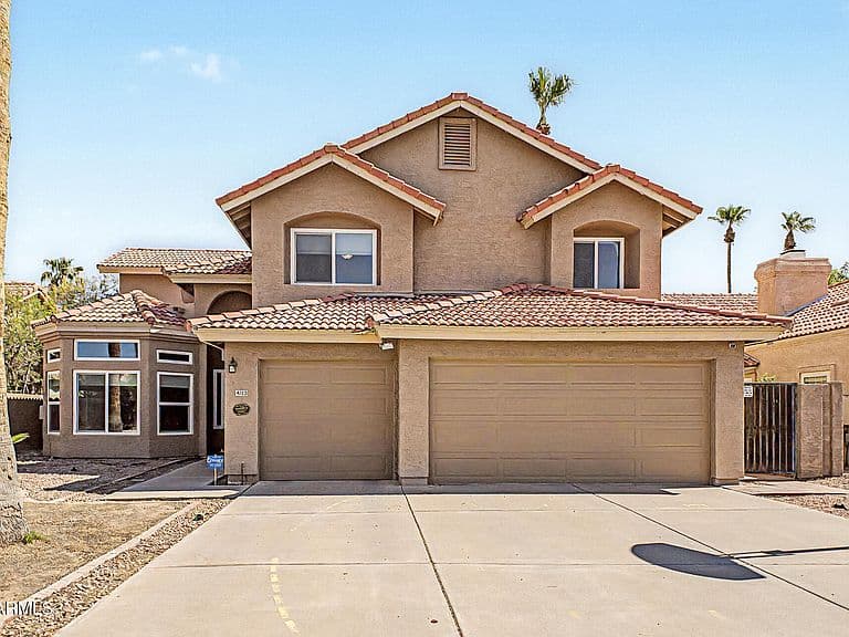 4113 E GLENHAVEN Drive photo 1