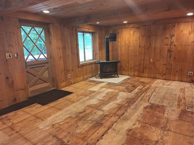 393 Tanglewood Drive photo 2