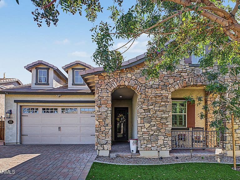 10623 E MONTEREY Avenue photo 2