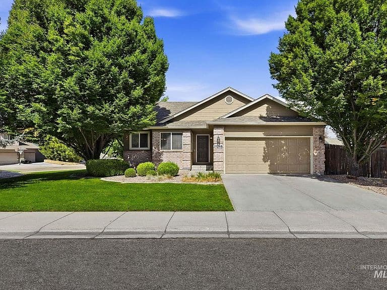11248 W Red Maple Dr photo 1