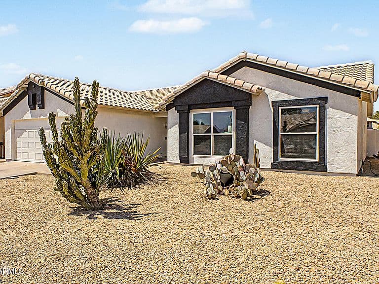 4238 E ENCINAS Avenue photo 1