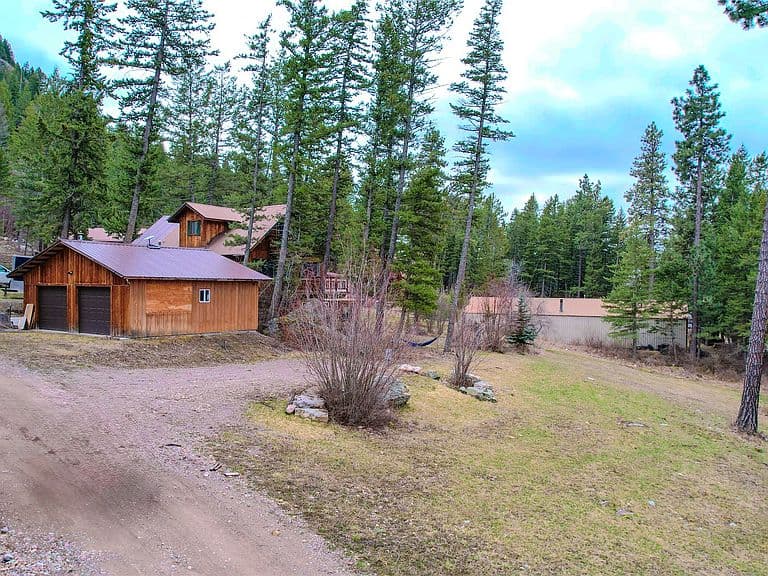 1477 Berne Rd photo 2