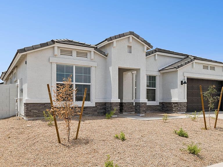17645 W BROWN Street photo 2