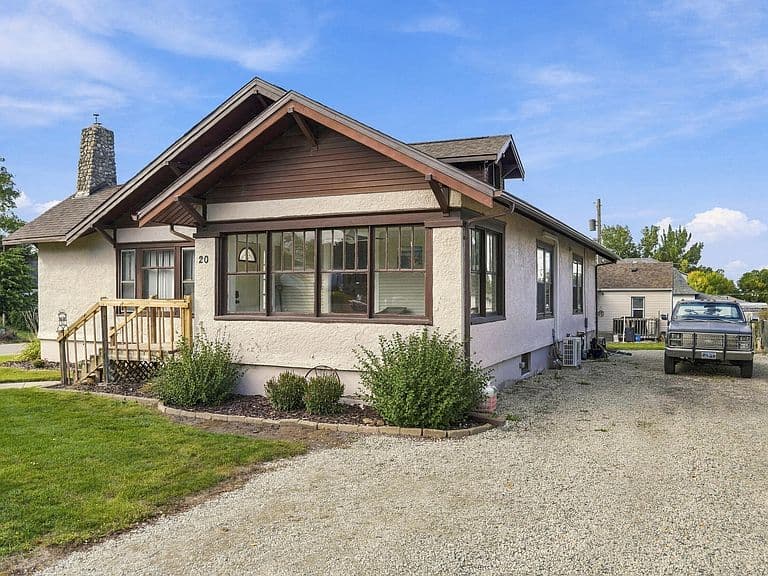 20 W 10th Ave photo 2