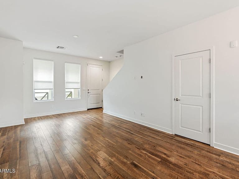 3030 N 38TH Street #105 photo 2