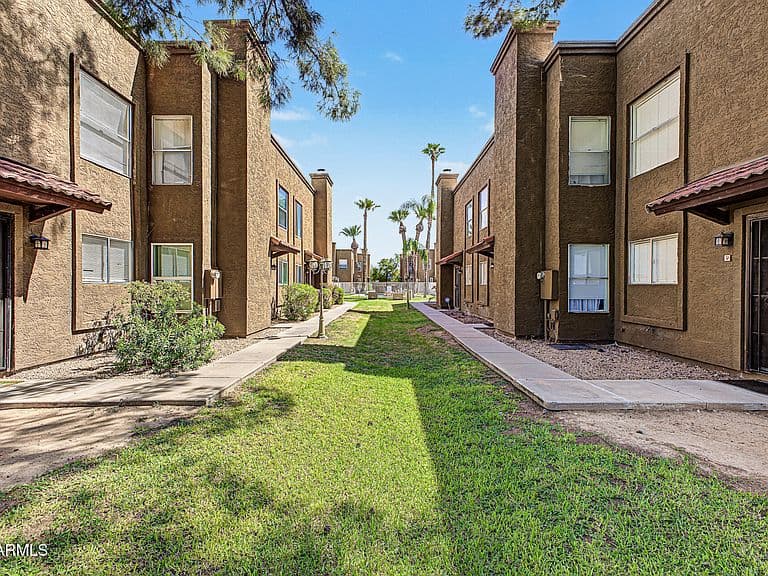16225 N 30TH Street #3 photo 5