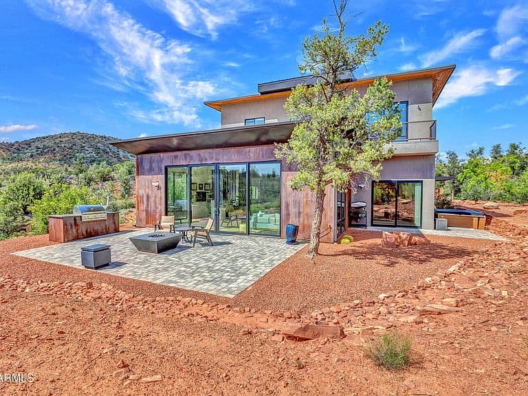 57 PEAK POINT Court photo 1