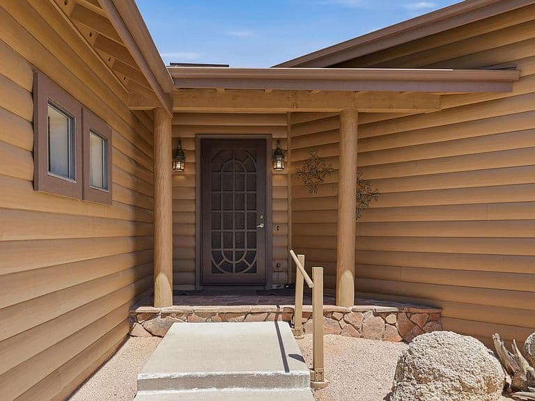 24 E Saddleback Trl photo 3